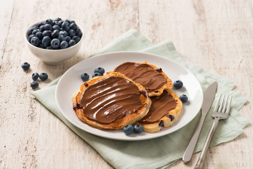 yogurt and berry pancakes with nutella 015